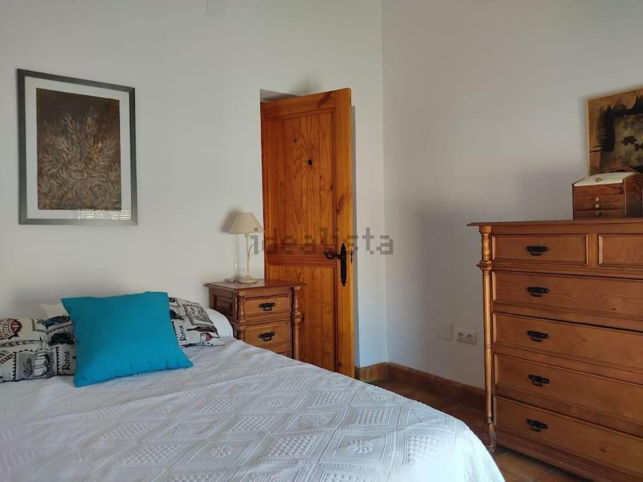 Vivienda Rural Las Bartolas Jaen Bagian luar foto